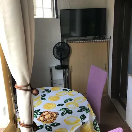 Andrije Krsula 51 Apartman Διαμέρισμα *
